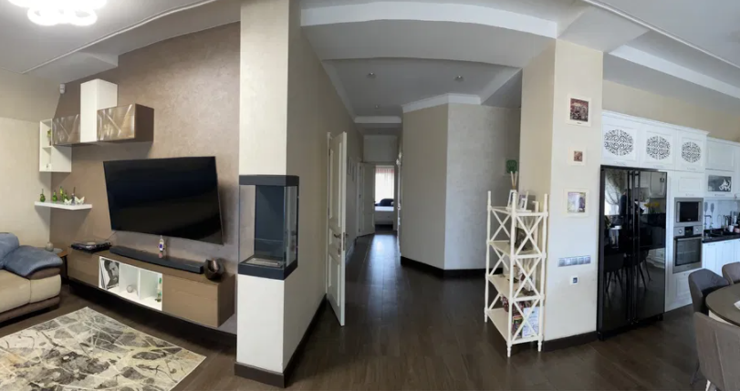 Продам 4 - х комнатную квартиру с ремонтом в самом центре Одессы.