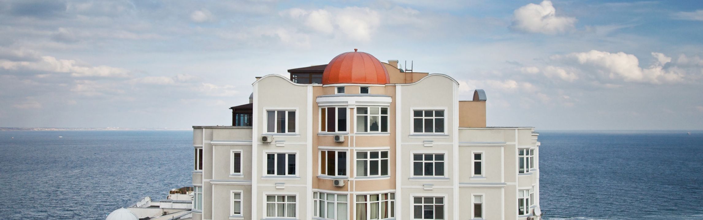 4-х комнатная квартира с ремонтом и видом на море. Дома Каркашадзе ID 49112 (Фото 44)