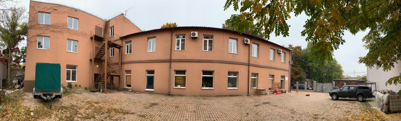 Продам отдельностоящее производственное здание в черте г.Одессы
