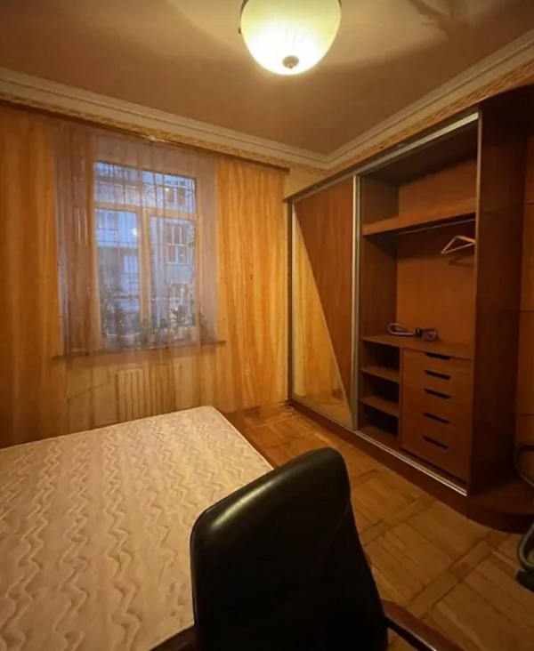 Продается трехкомнатная квартира по улице Пироговской ID 51086 (Фото 2)