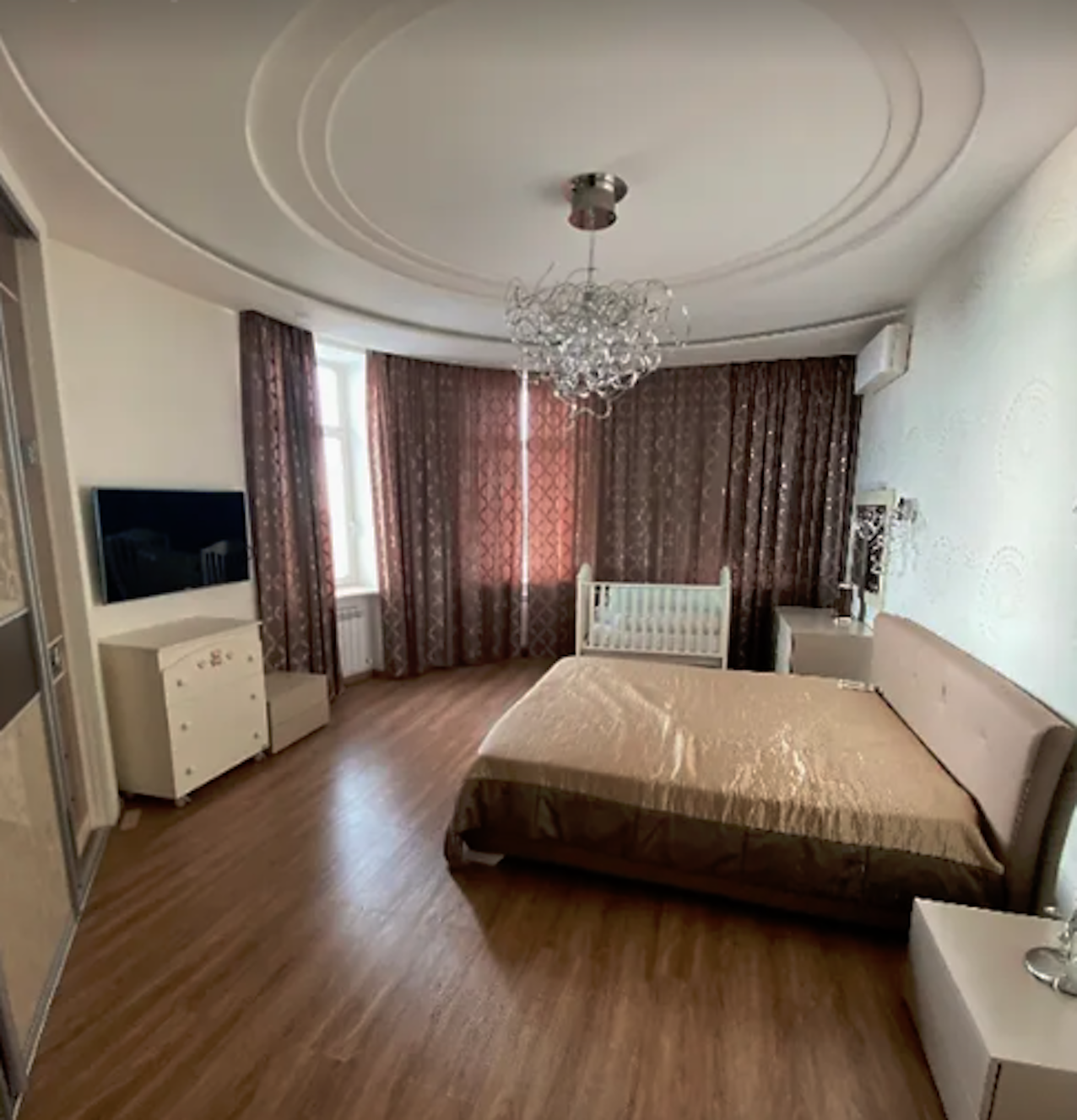 4-х комнатная квартира с видом на море и ремонтом в Домах Каркашадзе