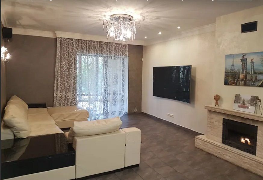 Дом с бассейном на Шишкина в 15 минутах к морю  ID 52659 (Фото 12)