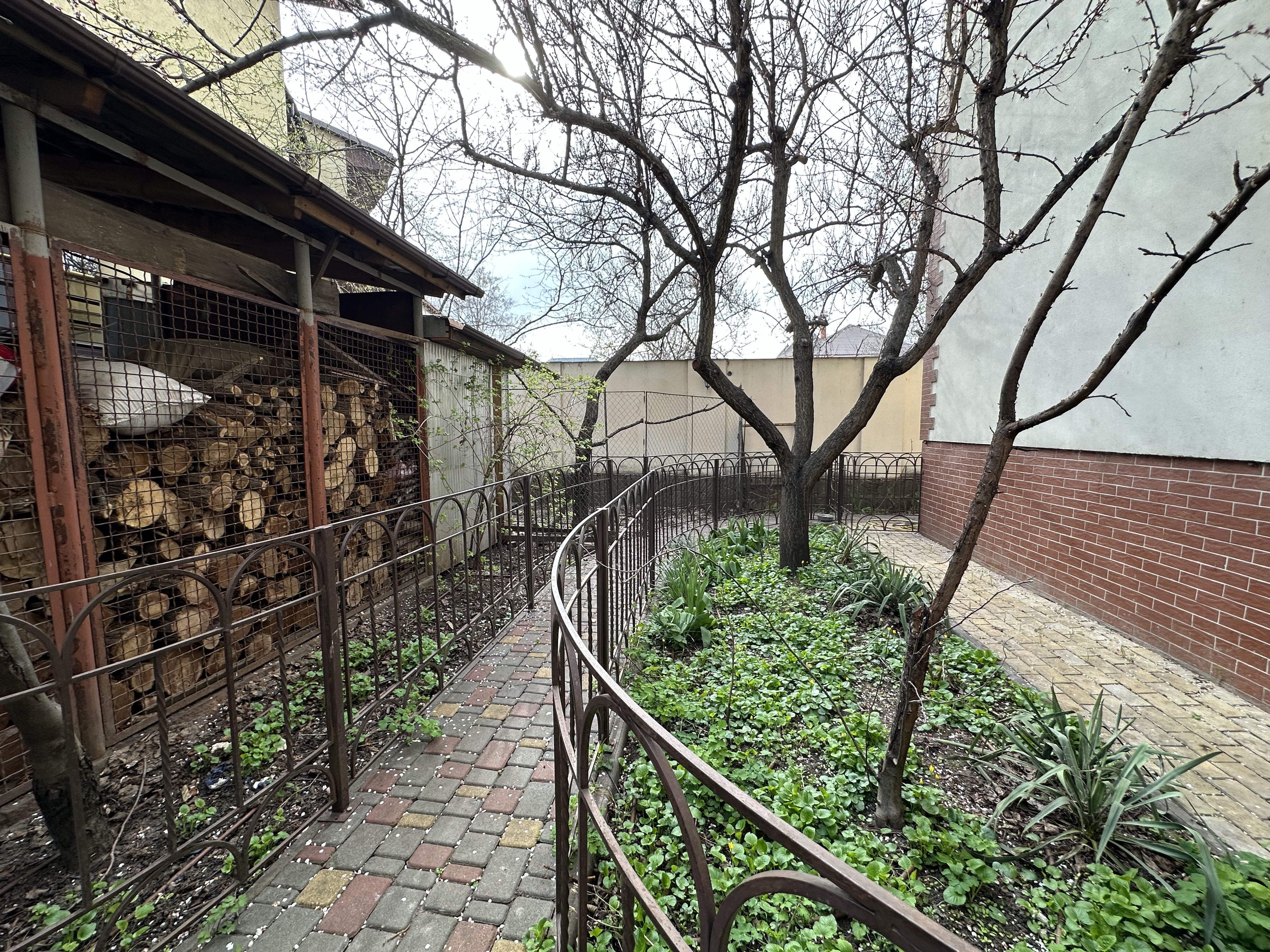 Будинок з басейном на вул. Купріна, ділянка 7,49 соток ID 52941 (Фото 29)