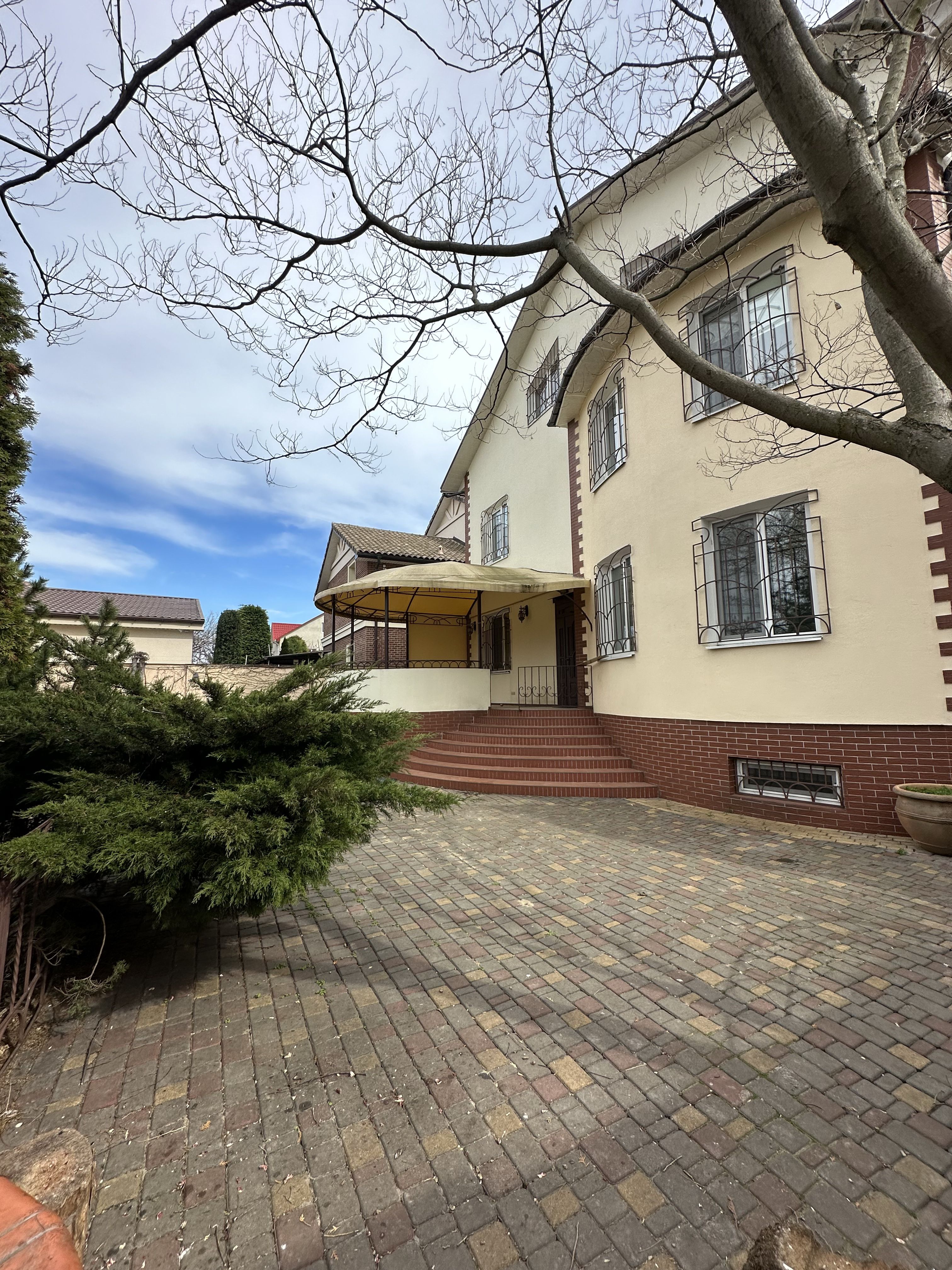 Будинок з басейном на вул. Купріна, ділянка 7,49 соток ID 52941 (Фото 34)