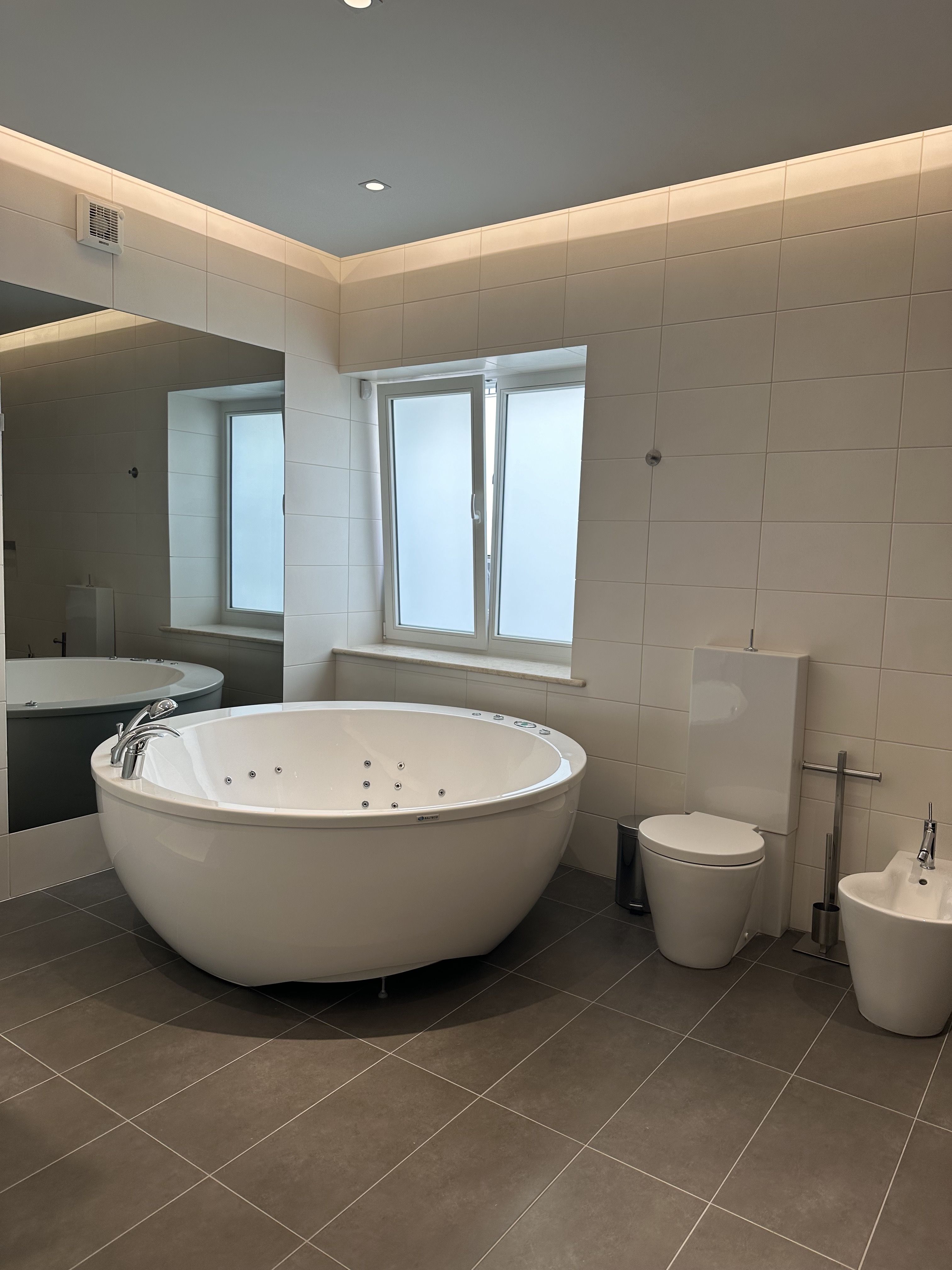 Продам дом на ул,Макаренко в Дубовой роще. Современный стиль, ID 52708 (Фото 11)