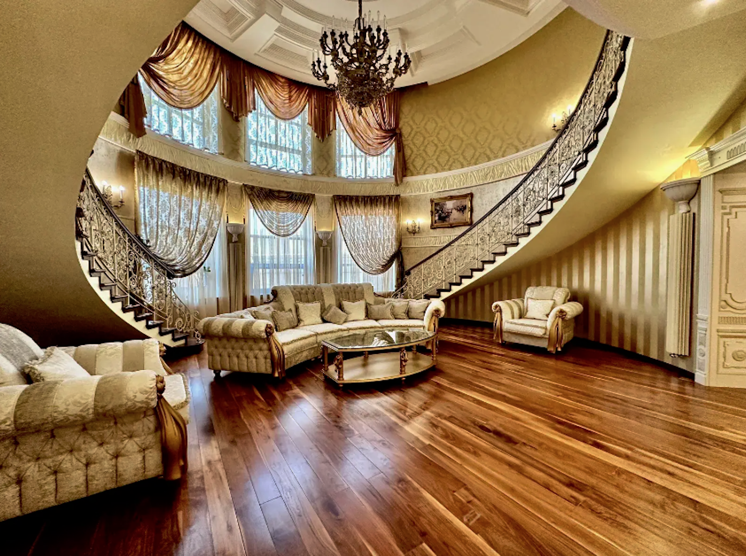 Элитный дом в стиле Art Deco с SPA и кинотеатром в Одессе ID 53849 (Фото 2)