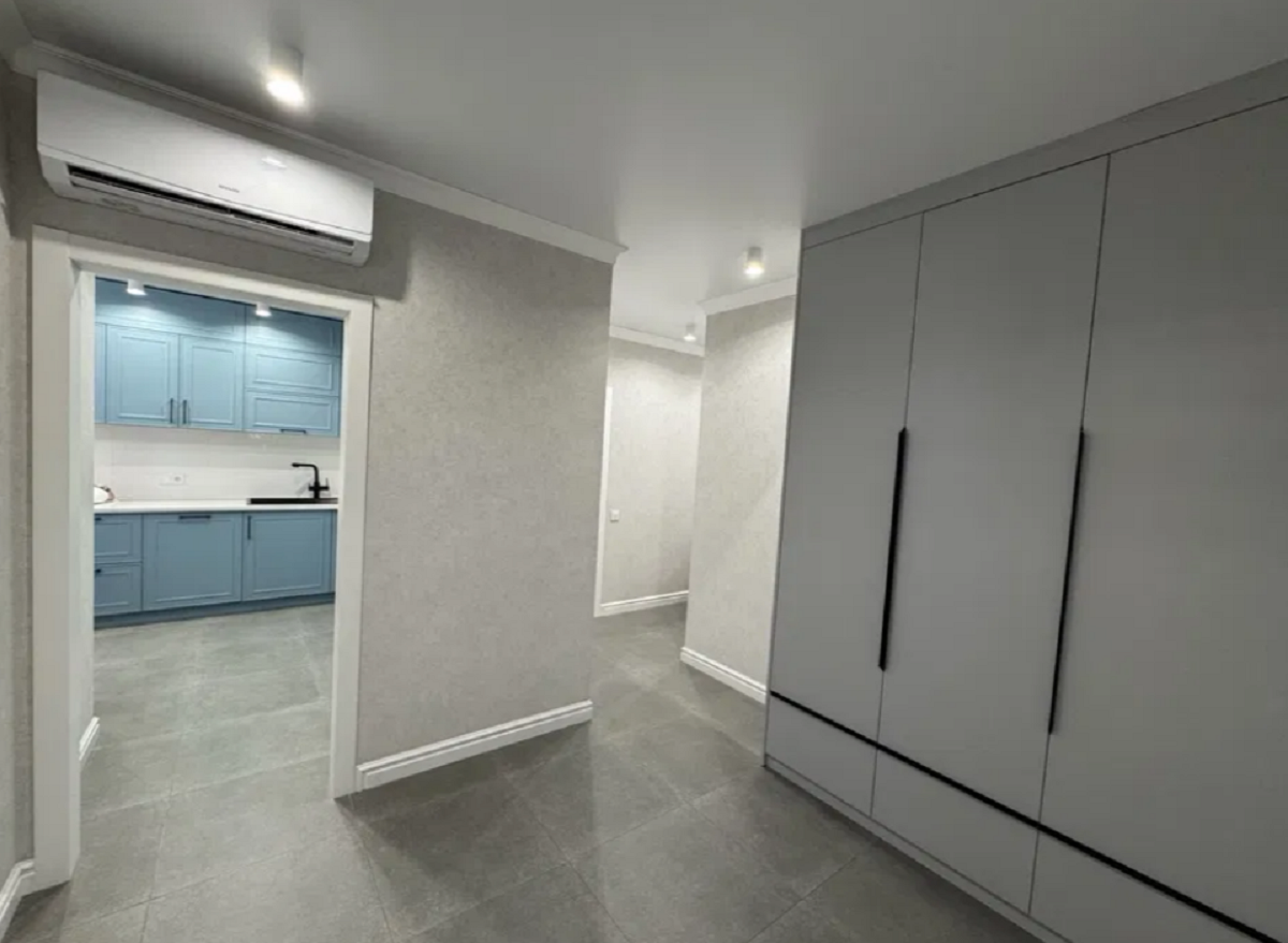 3-комнатная квартира с ремонтом и техникой в ЖК "Дмитриевский" ID 53856 (Фото 4)