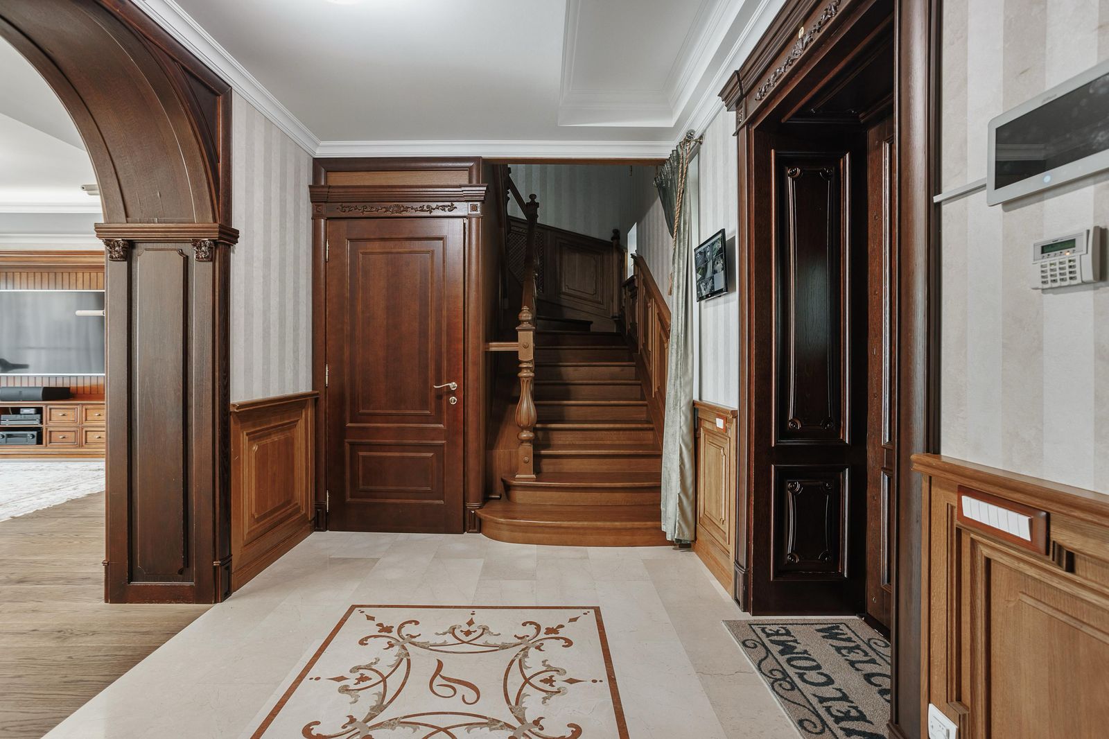 Дом в первой линии моря на 10-ой ст. Большого Фонтана ID 53858 (Фото 16)