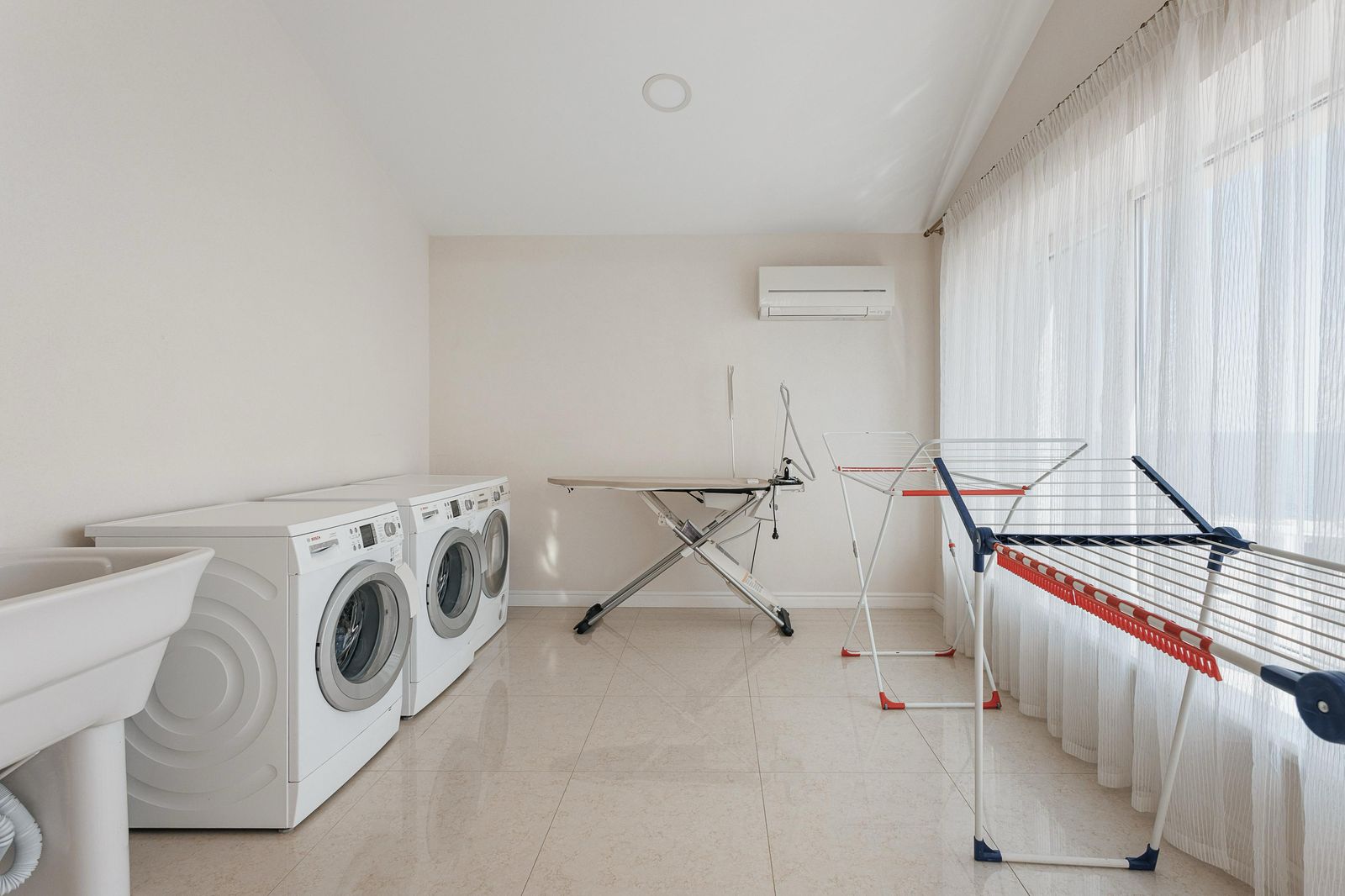 Дом в первой линии моря на 10-ой ст. Большого Фонтана ID 53858 (Фото 28)