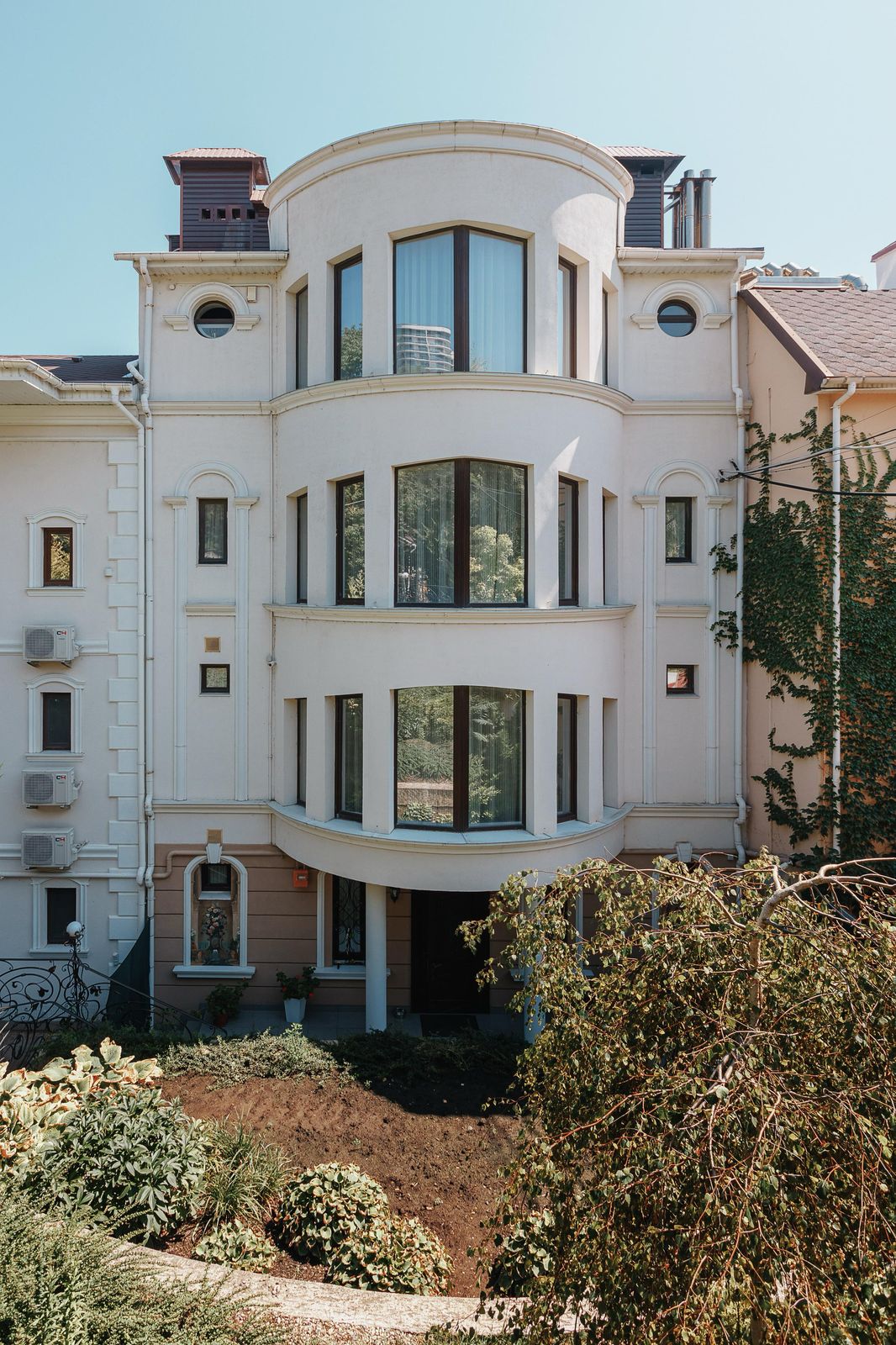 Дом в первой линии моря на 10-ой ст. Большого Фонтана ID 53858 (Фото 29)