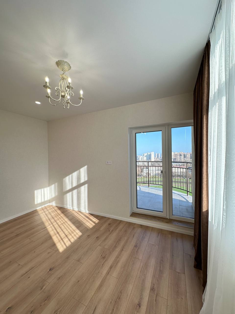 Просторная 2-комнатная с террасой и видом на море в 60-й Жемчужине ID 53908 (Фото 5)