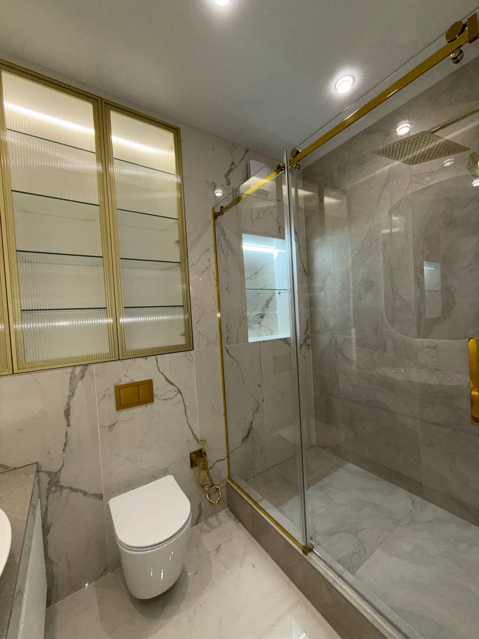 Трехкомнатная квартира с прямым видом моря и террасой ID 53954 (Фото 14)