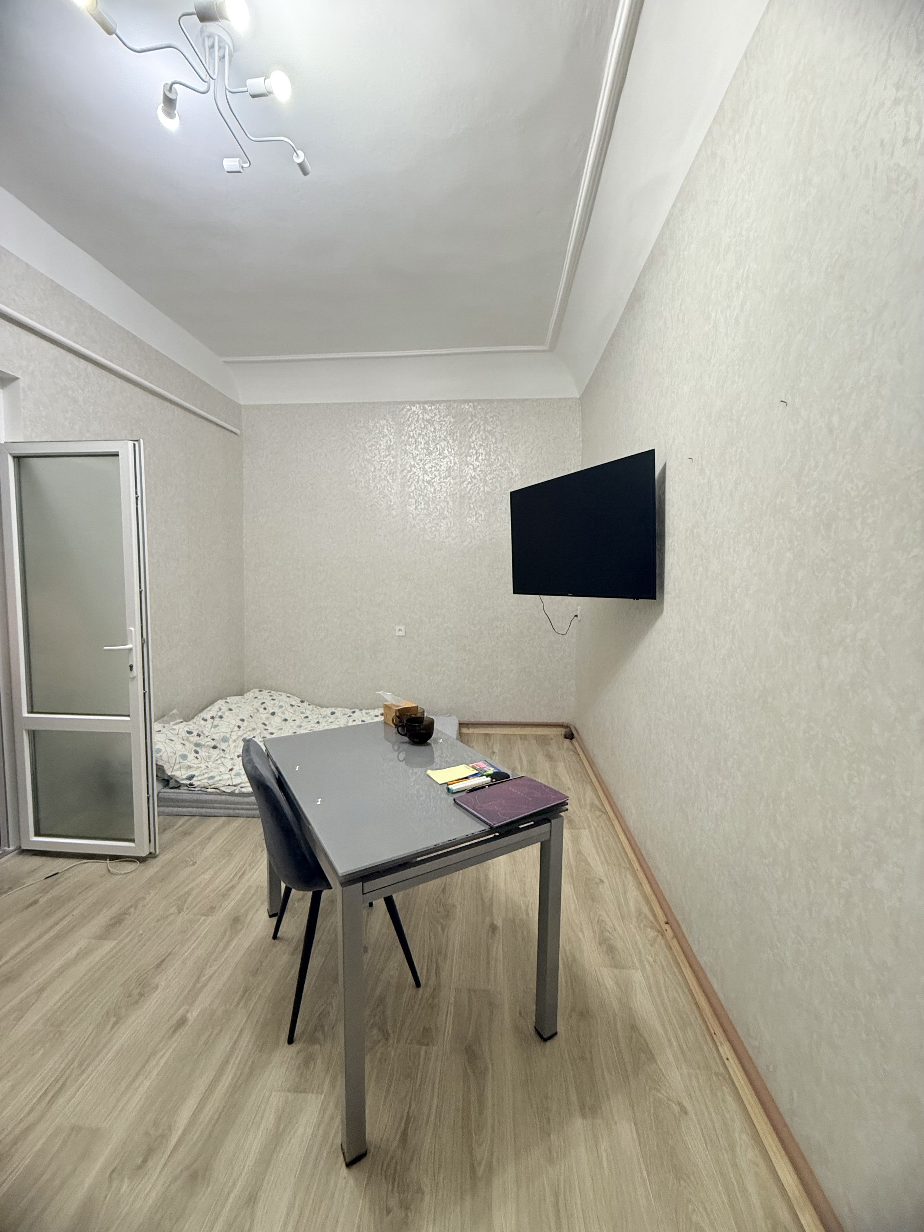 Продаётся тихая и светлая двухкомнатная квартира в центре города. ID 54002 (Фото 5)