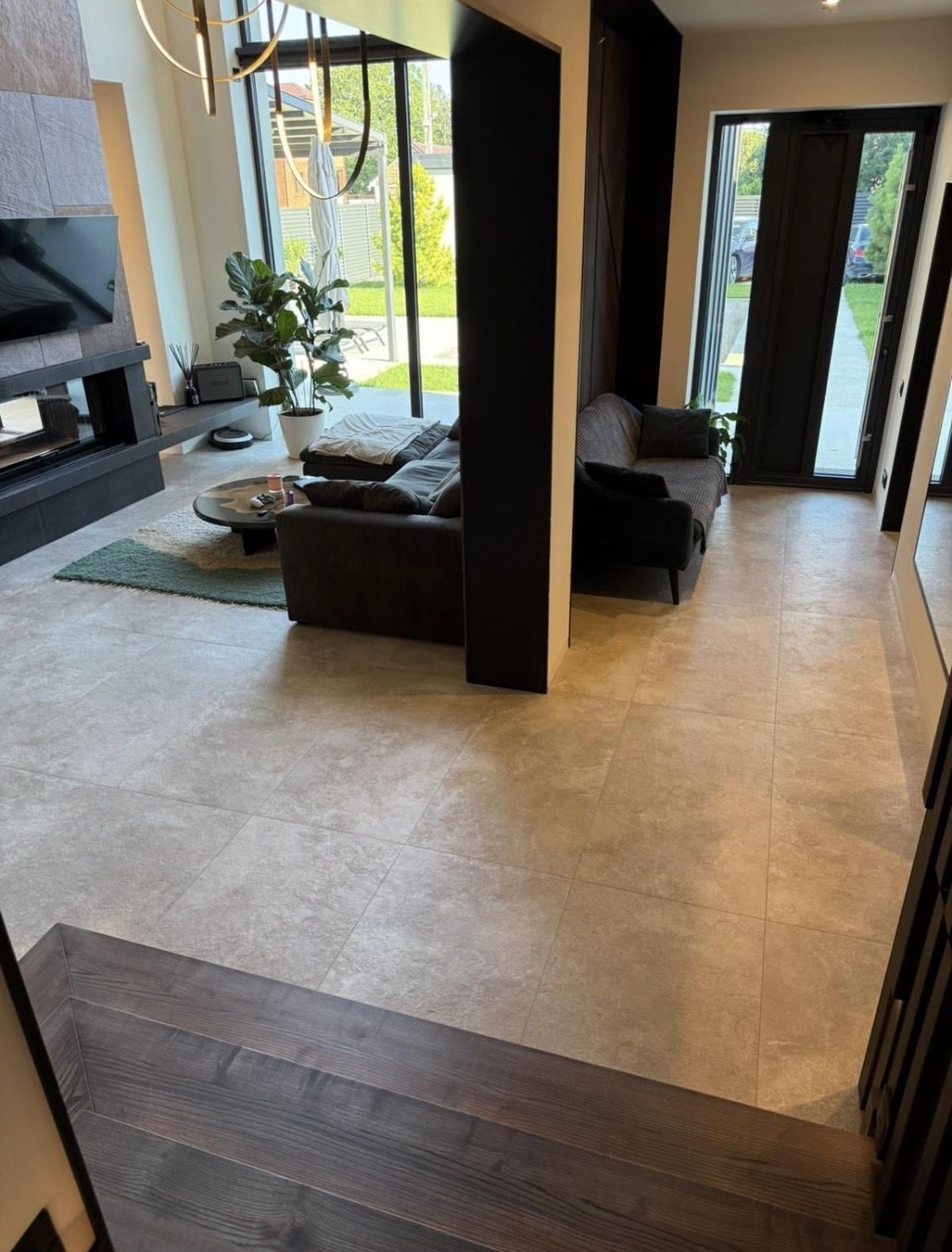 Современный дом с камином и бассейном на 10 ст. Б. Фонтана. ID 54020 (Фото 8)