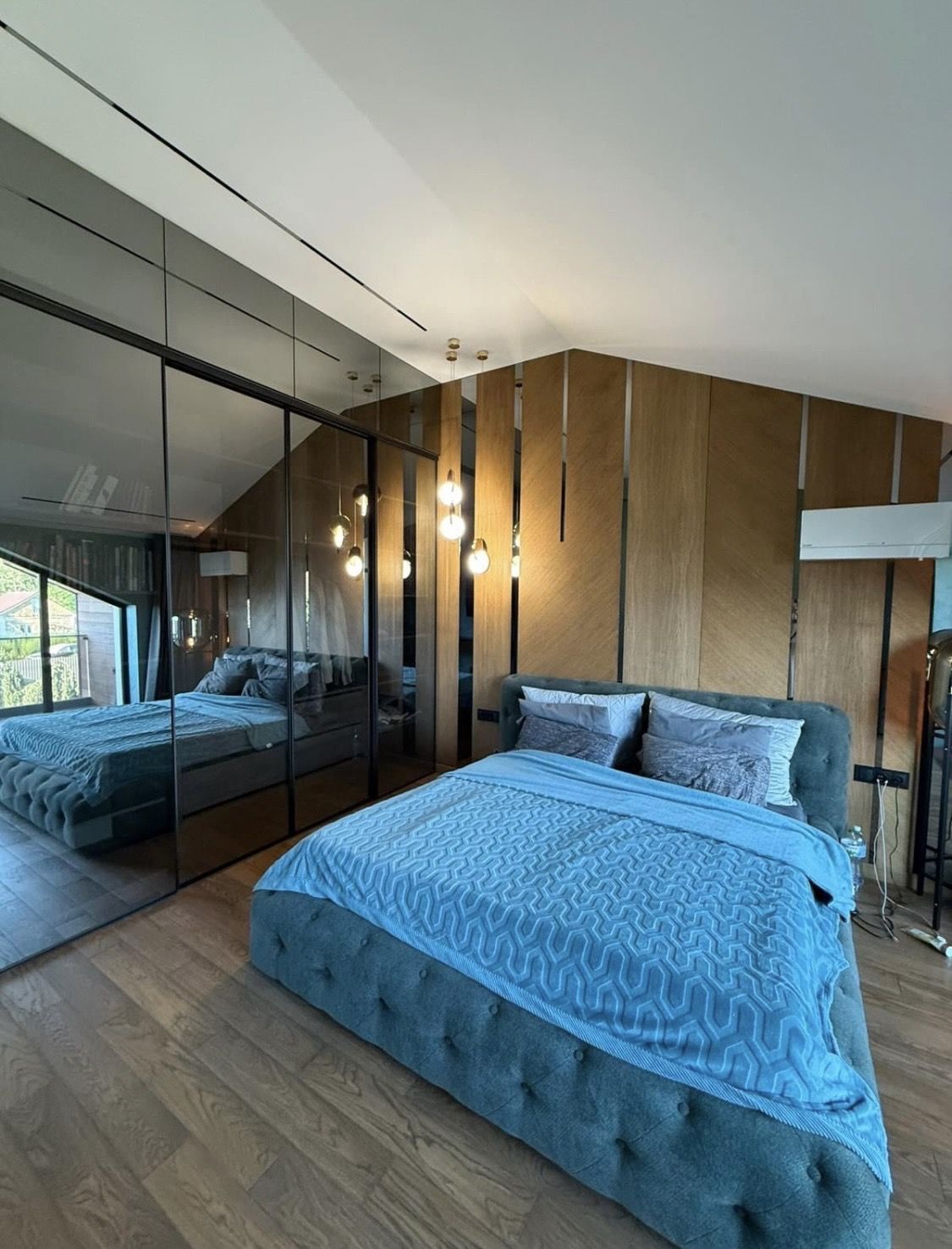 Современный дом с камином и бассейном на 10 ст. Б. Фонтана. ID 54020 (Фото 10)