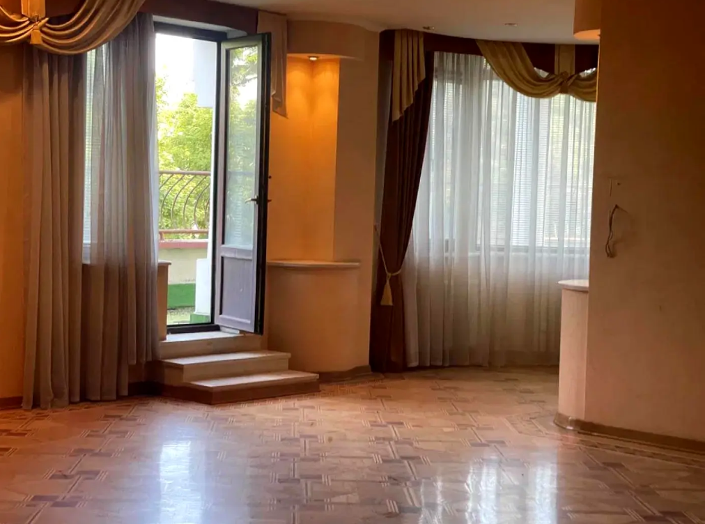 Четырехкомнатная квартира с террасой в Климовском доме! ID 673 (Фото 18)