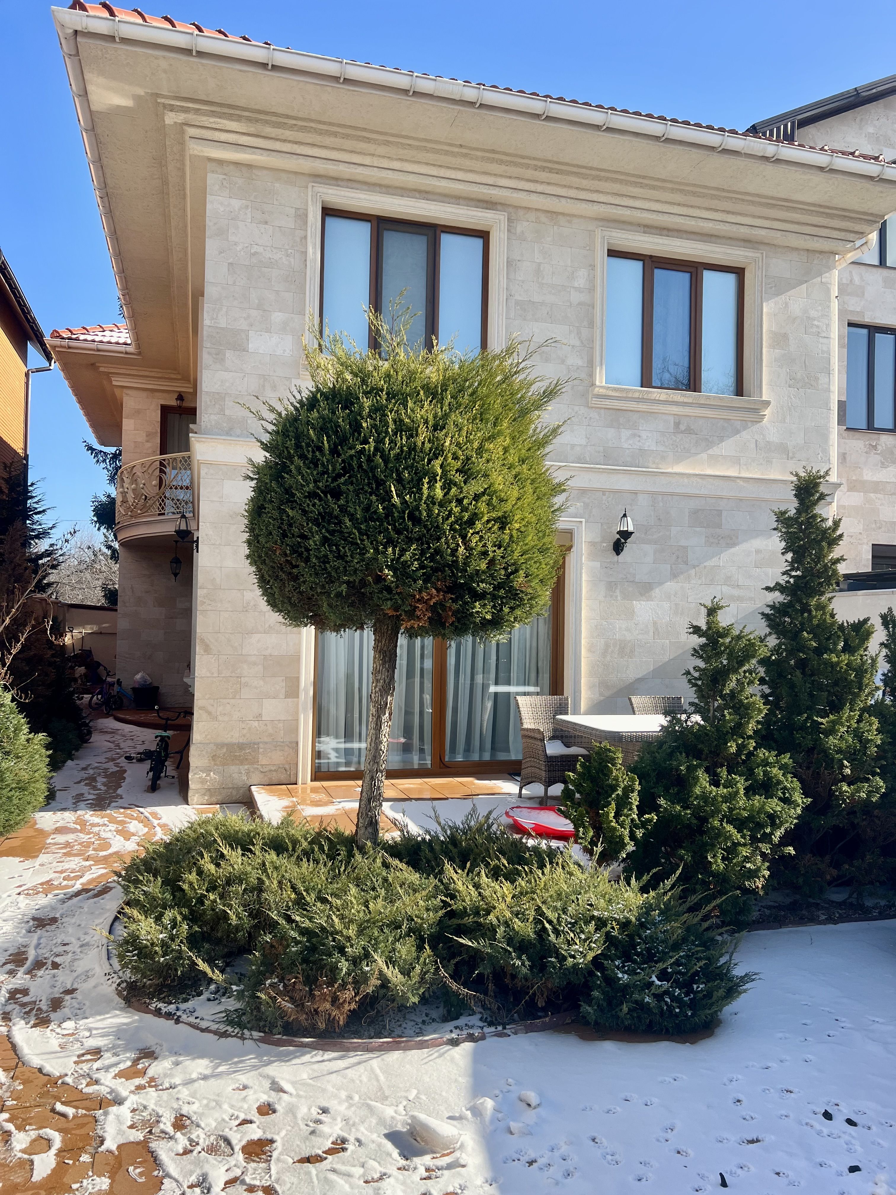 Продам двухэтажный дом возле моря, ул.Гаршина. ID 3826 (Фото 1)