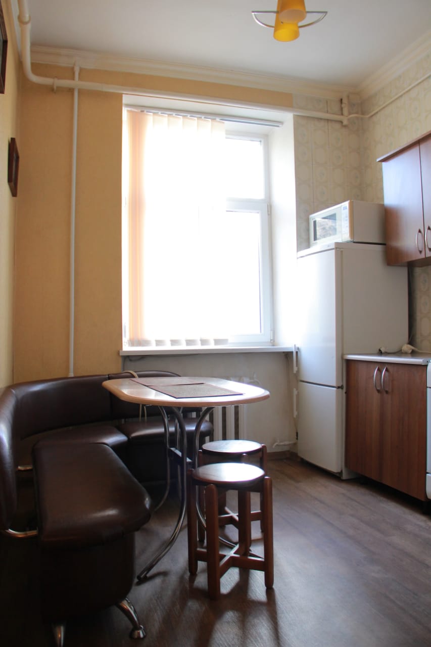 Трехкомнатная Сталинка в Центре  на ул. Бунина. Средний этаж ID 54048 (Фото 6)