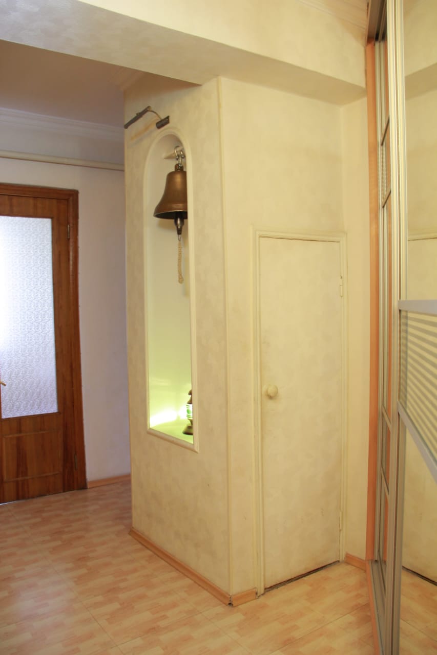 Трехкомнатная Сталинка в Центре  на ул. Бунина. Средний этаж ID 54048 (Фото 7)