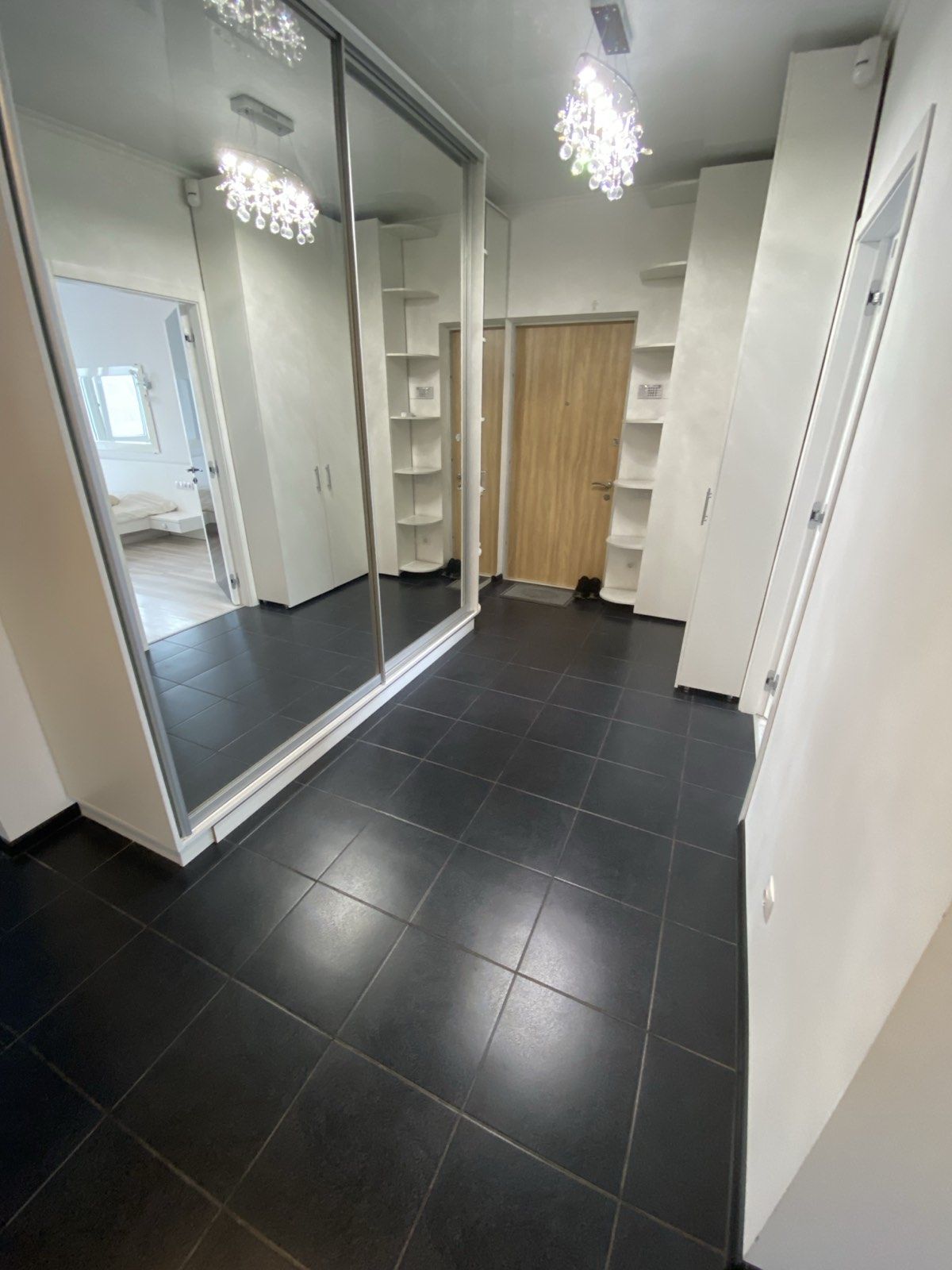 Продается двухкомнатная квартира в ЖК "Альтаир".  ID 54063 (Фото 8)