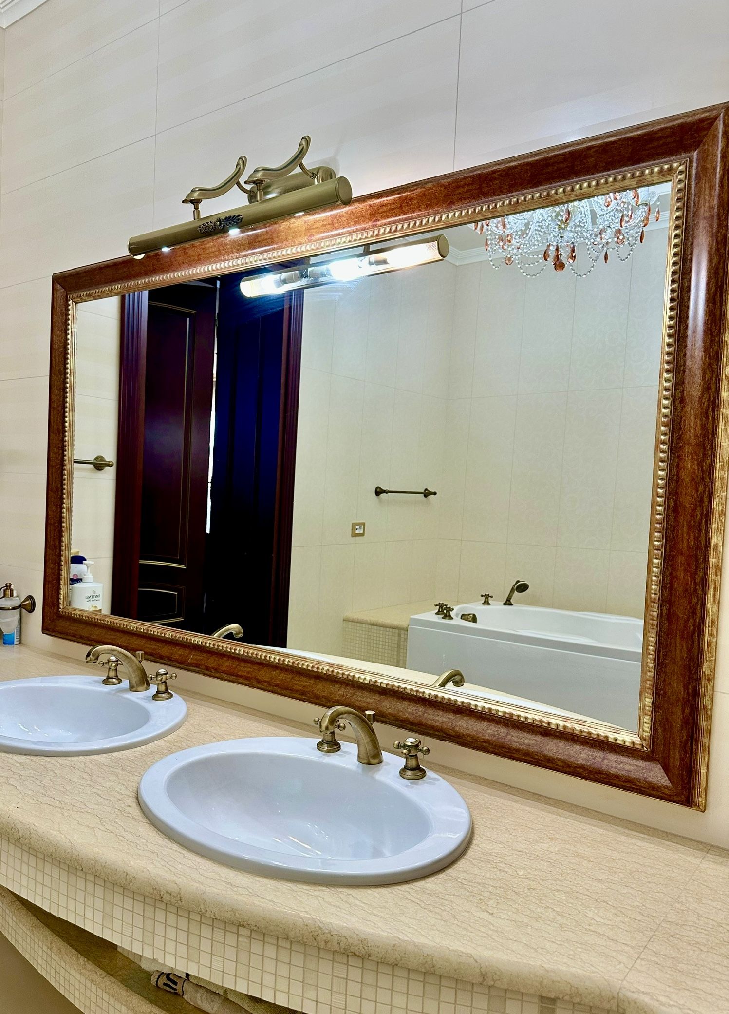 Особняк с бассейном в закрытом элитном кооператив на 11 ст.Б.Фонтана. ID 8 (Фото 27)