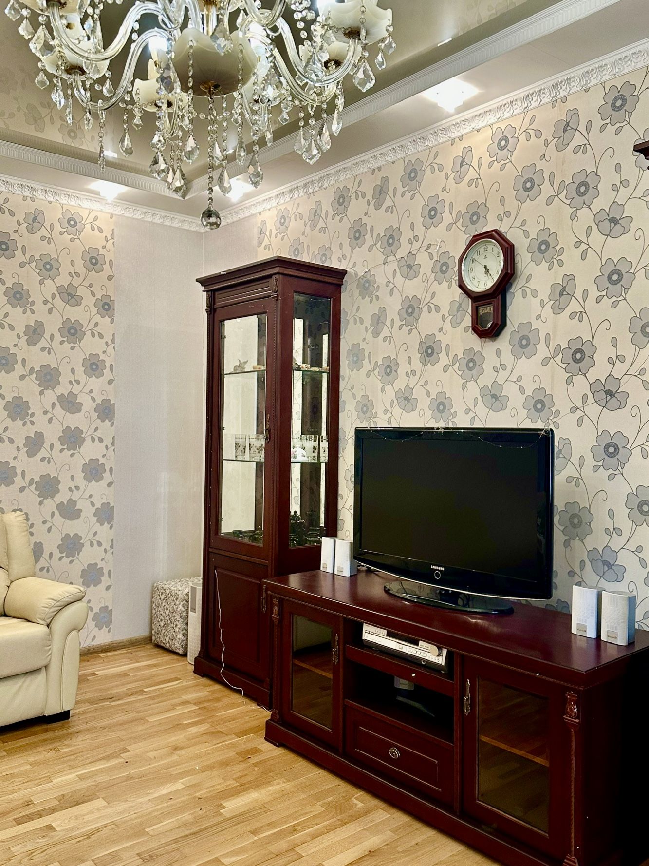 3-комнатная квартира у парка "Победы". 2 комнаты и кухня-гостиная ID 54083 (Фото 2)