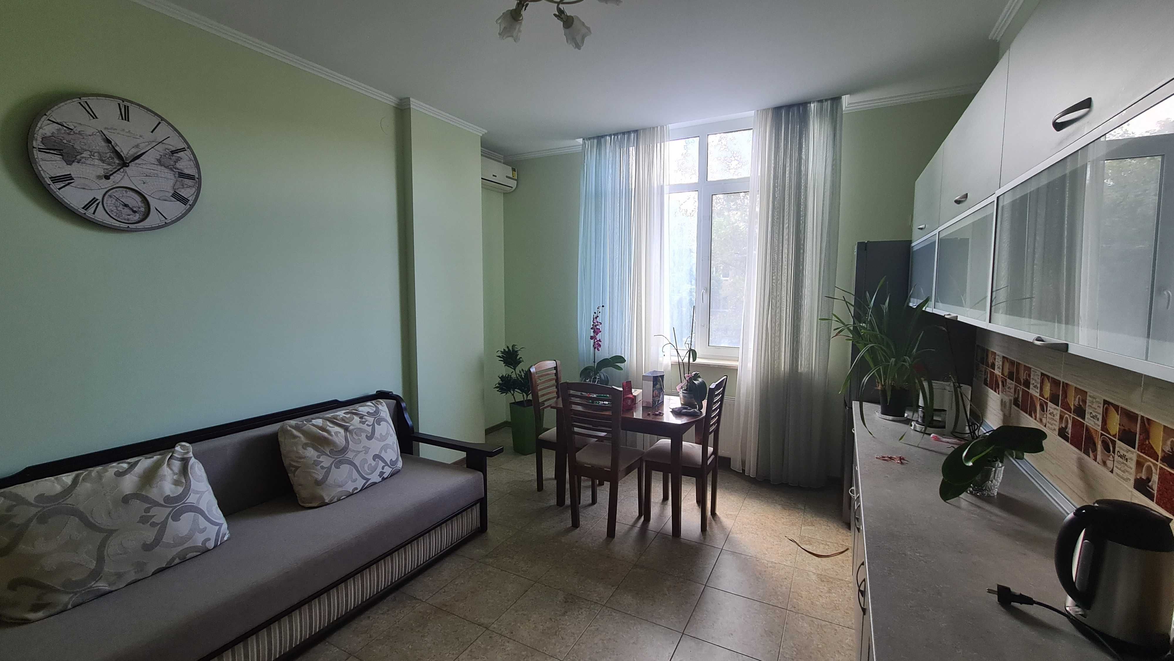 Просторная 1-комнатная квартира на Французском бульваре. Генератор. ID 54127 (Фото 2)