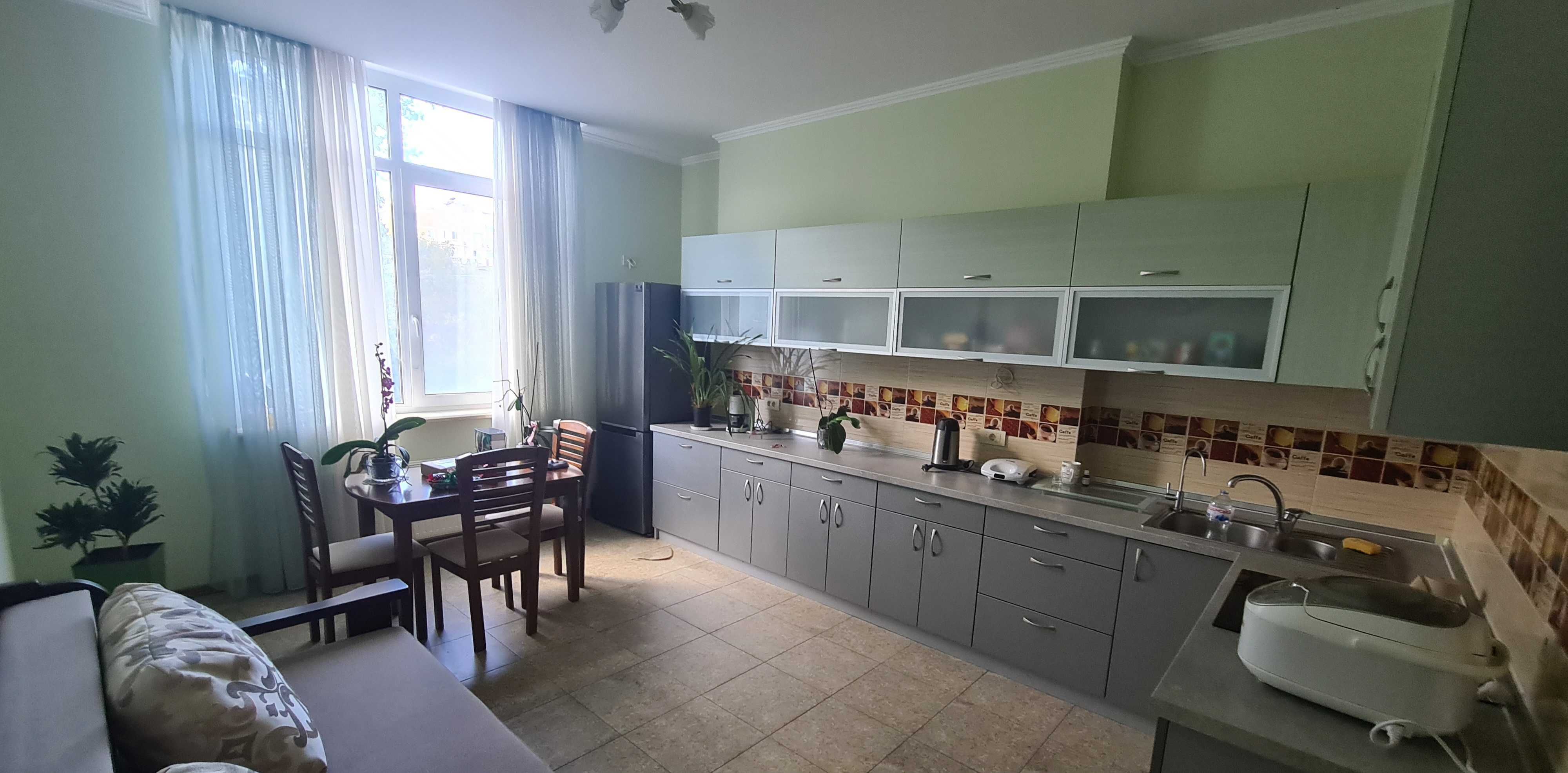 Просторная 1-комнатная квартира на Французском бульваре. Генератор. ID 54127 (Фото 1)