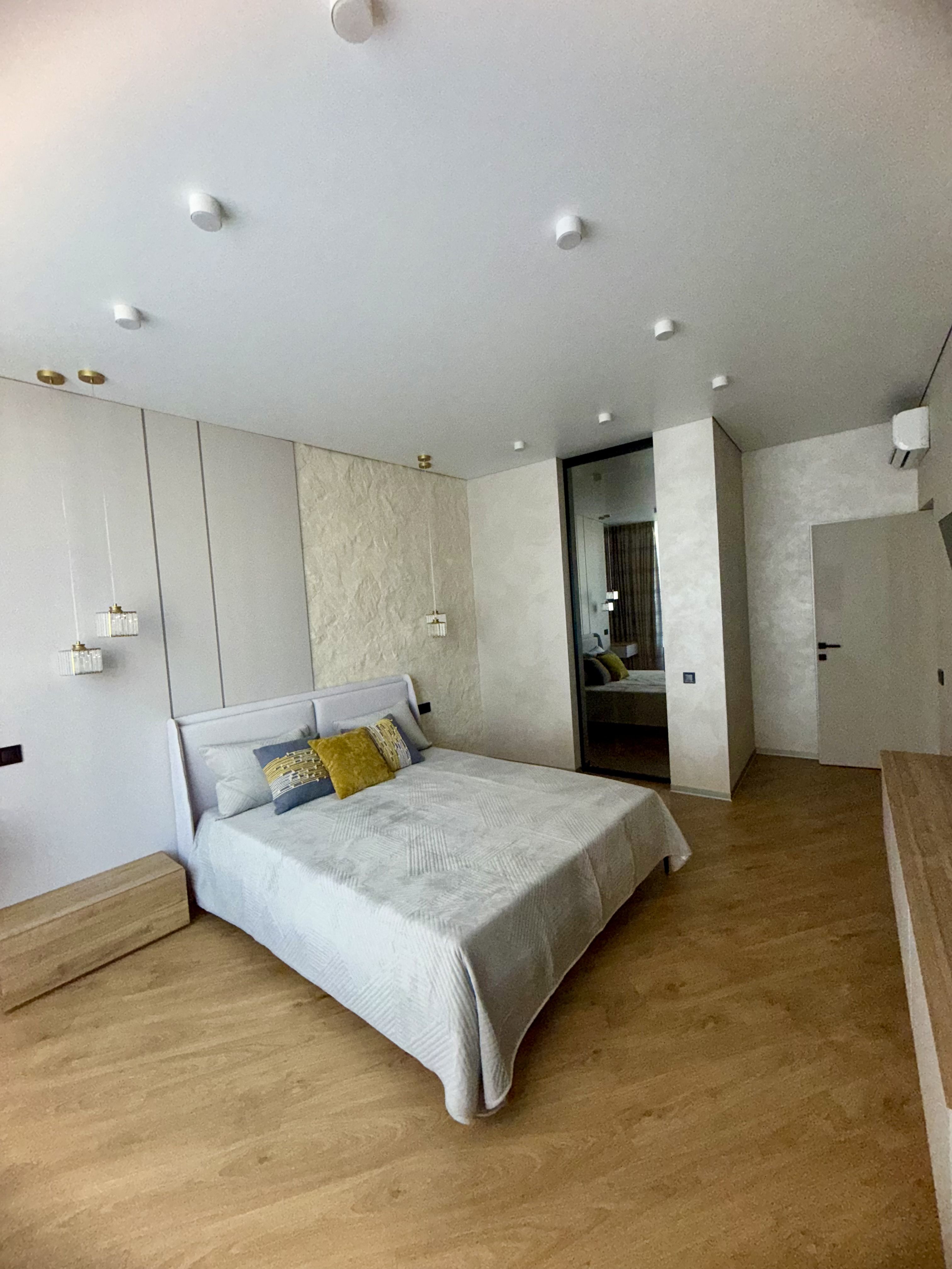 Продаётся  3-х спальневая квартира в ЖК "42 Жемчужина" с ремонтом ID 54126 (Фото 5)