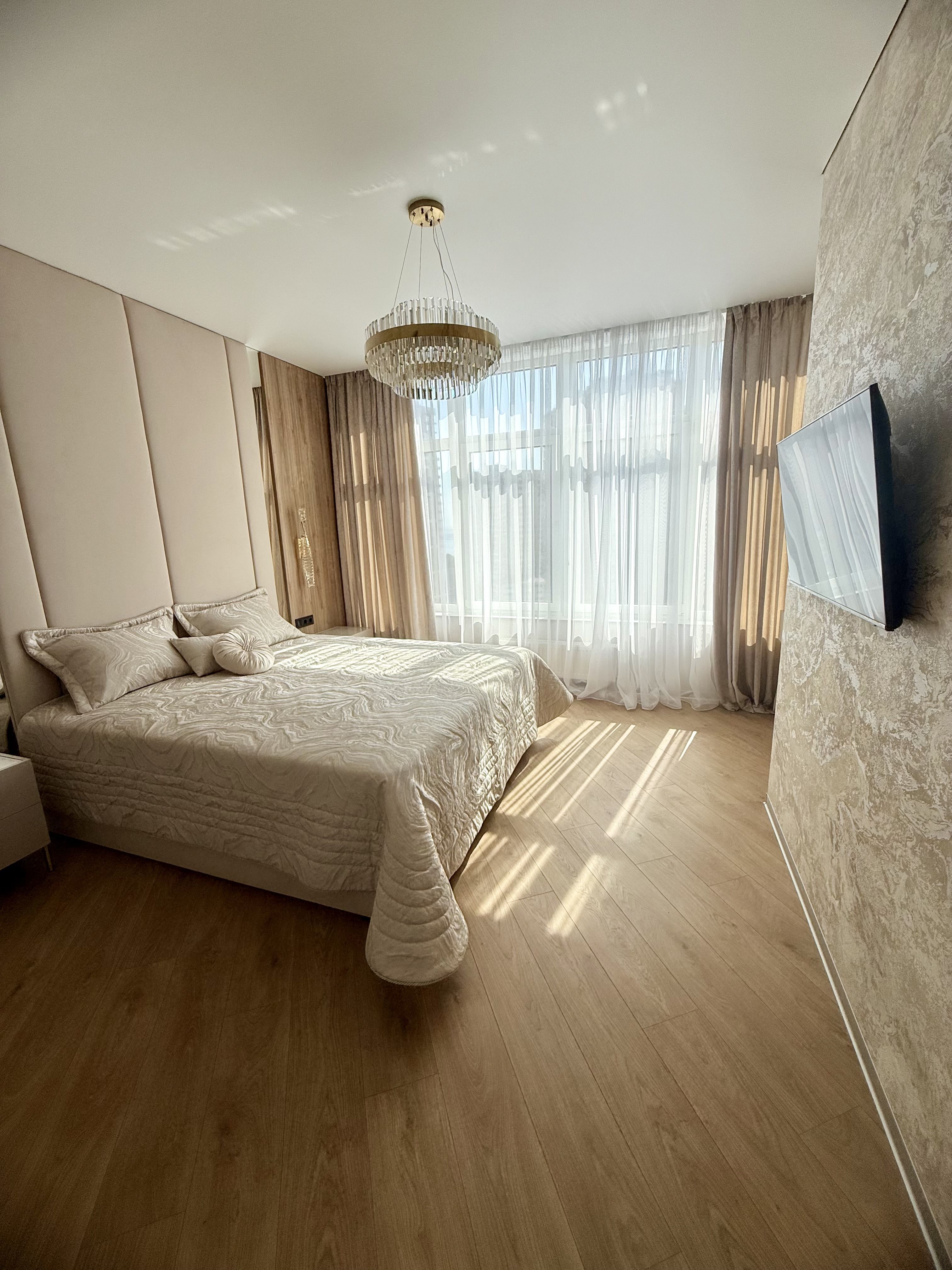 Продаётся  3-х спальневая квартира в ЖК "42 Жемчужина" с ремонтом ID 54126 (Фото 6)