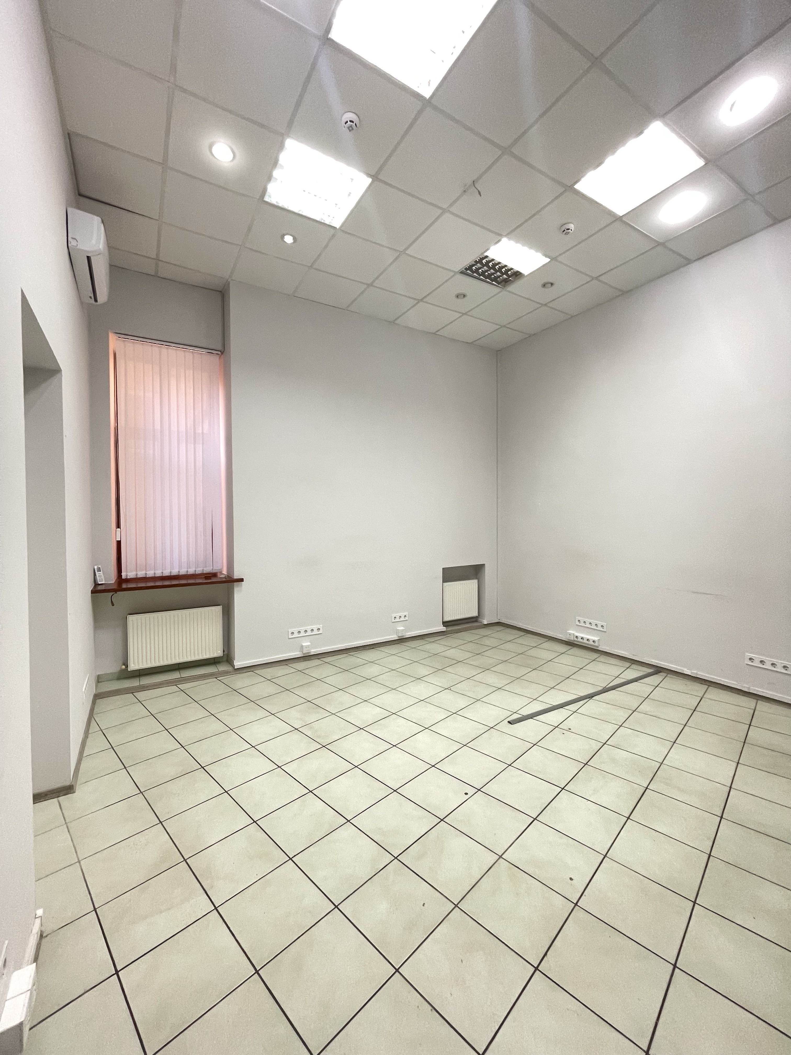 Оренда фасадного офісу 354 кв.м. у Лермонтовському провулку. ID 54118 (Фото 8)