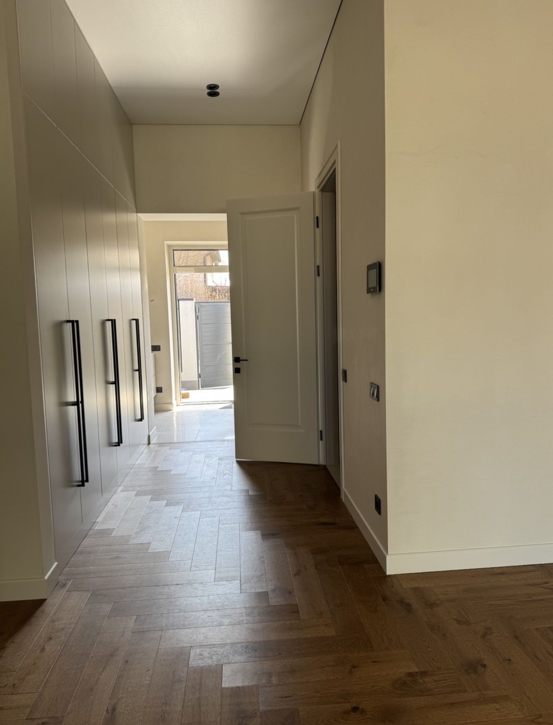 Новий будинок з ремонтом та меблями в Совіньйоні біля моря. ID 53951 (Фото 16)