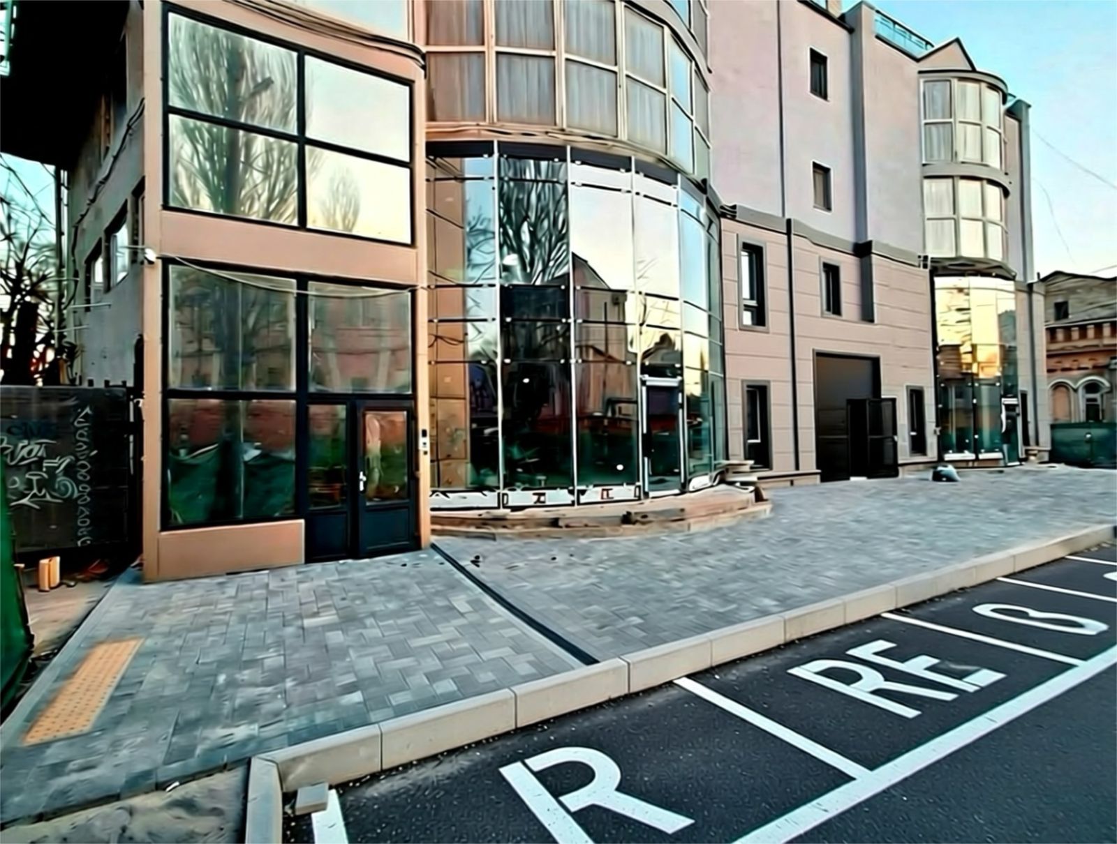 Оренда приміщення 222 кв.м під кафе, магазин, салон р-н парку Шевченка ID 51604 (Фото 1)