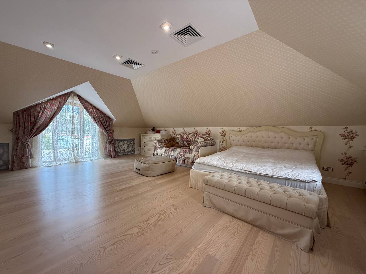 Дом на 15 сотках в бассейном в Совиньоне  ID 54179 (Фото 20)