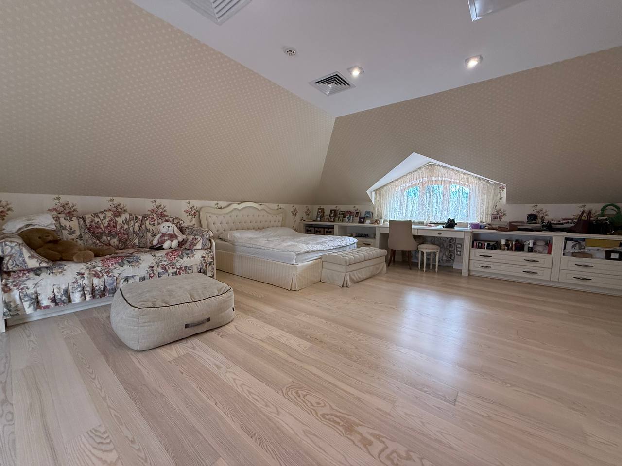 Дом на 15 сотках в бассейном в Совиньоне  ID 54179 (Фото 21)