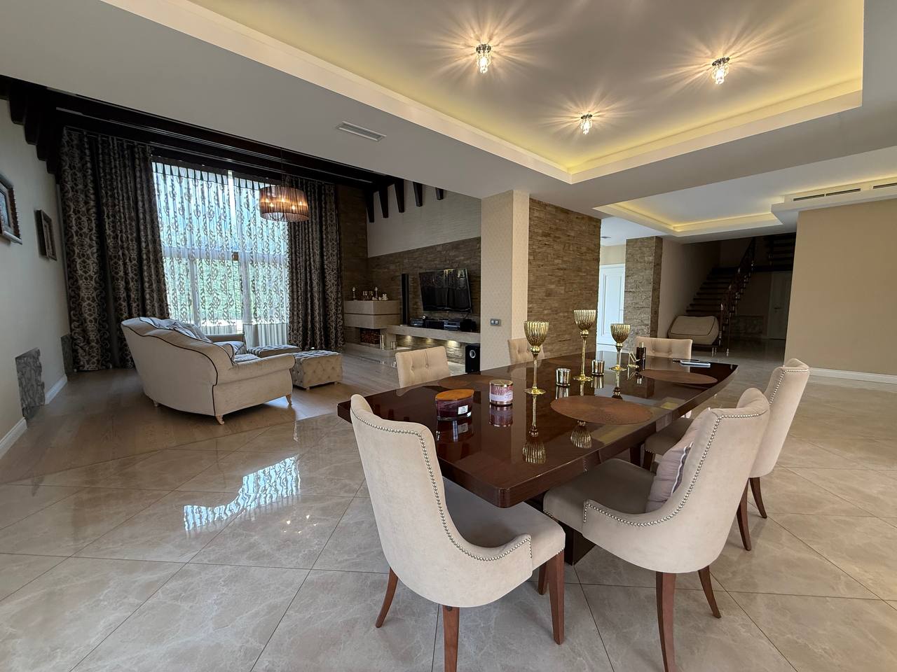 Дом на 15 сотках в бассейном в Совиньоне  ID 54179 (Фото 24)