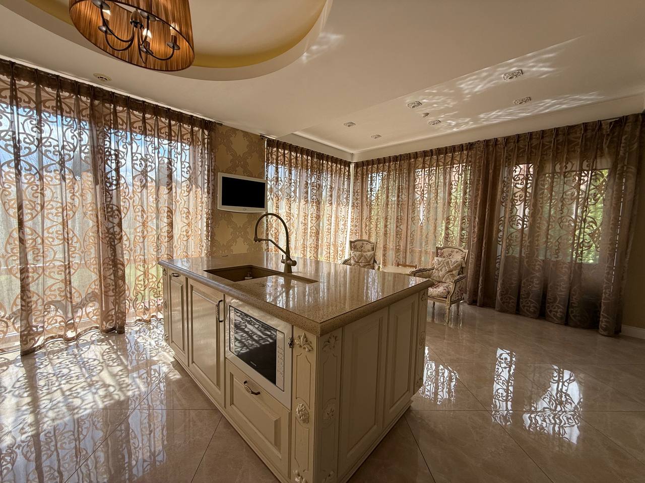 Дом на 15 сотках в бассейном в Совиньоне  ID 54179 (Фото 9)