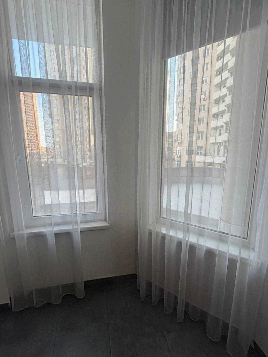 Продается помещение с арендатором в БЦ "Чудо Город". Свет постоянно. ID 54070 (Фото 9)