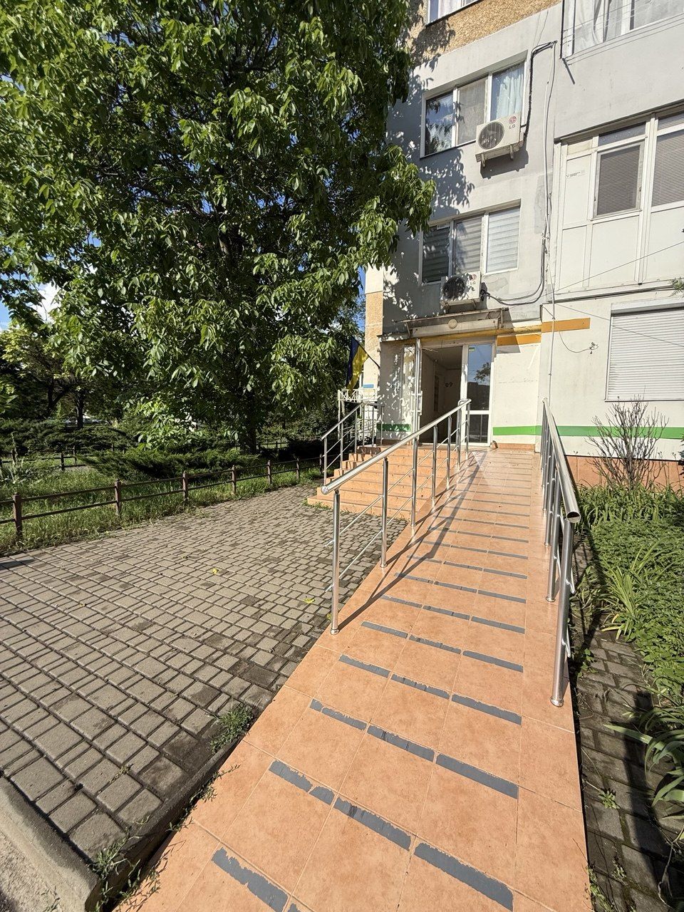 Аренда фасадного помещения на пр-те Небесной Сотни, 52 м2.  ID 54287 (Фото 3)