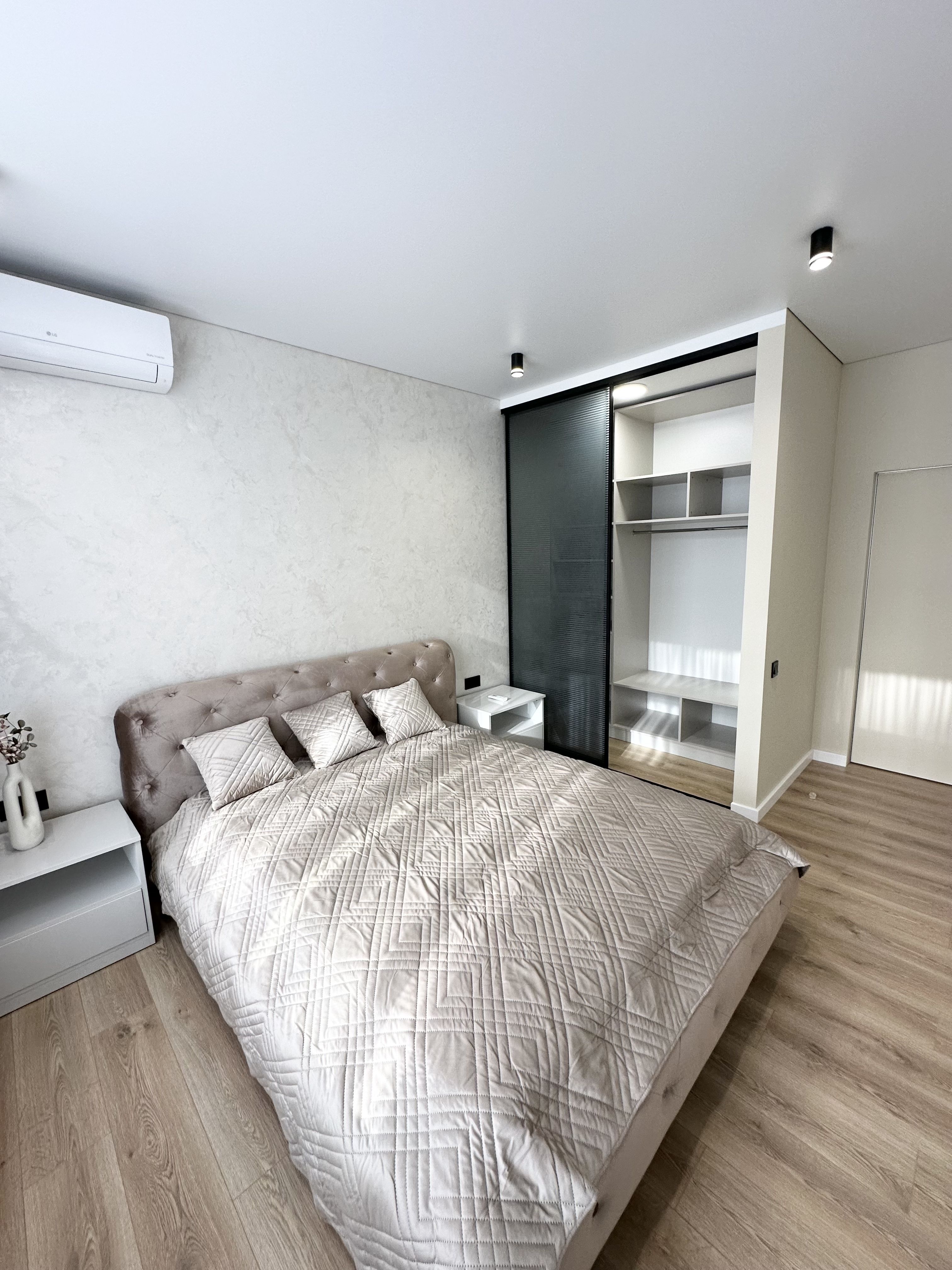 3-х комнатная квартира 90 м2 в ЖК 51 "Жемчужина" в Аркадии ID 54288 (Фото 7)