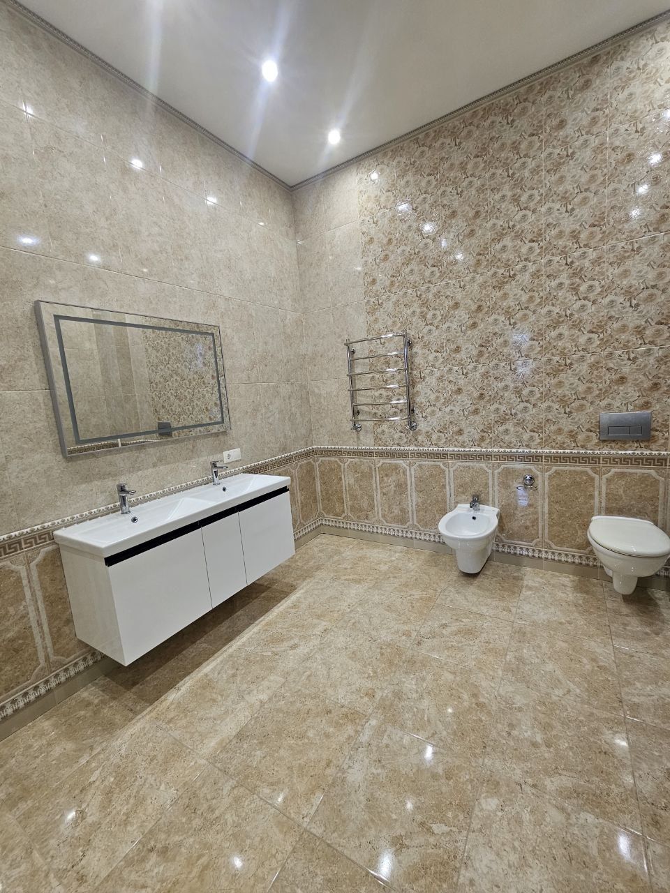 Продажа дома с бассейном на улице Костанди ID 54431 (Фото 7)