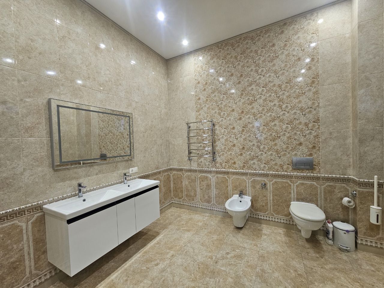 Продажа дома с бассейном на улице Костанди ID 54431 (Фото 9)