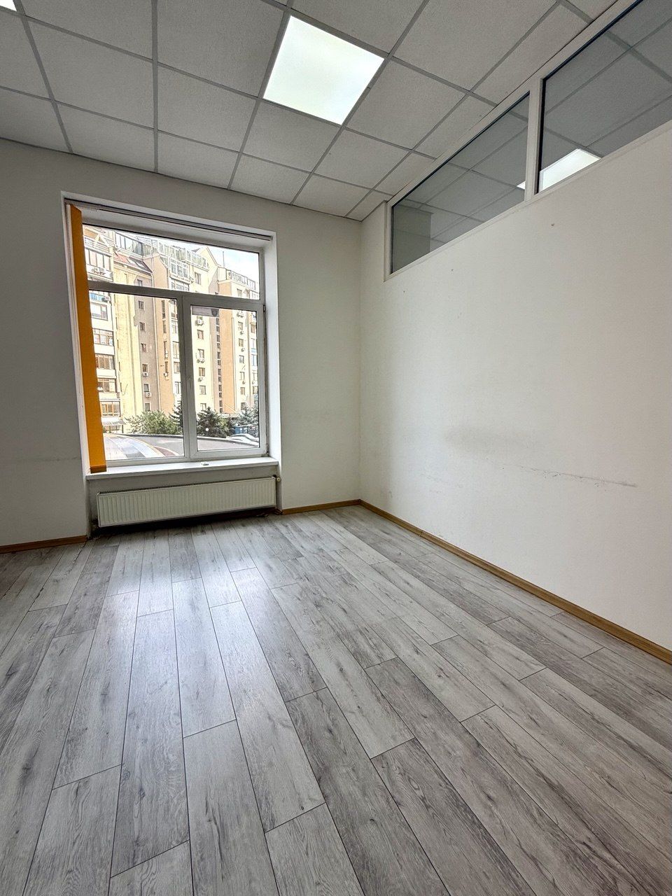 Продажа офиса в ЖК "Мерседес", 120 м2, 2-ой этаж ID 54454 (Фото 6)