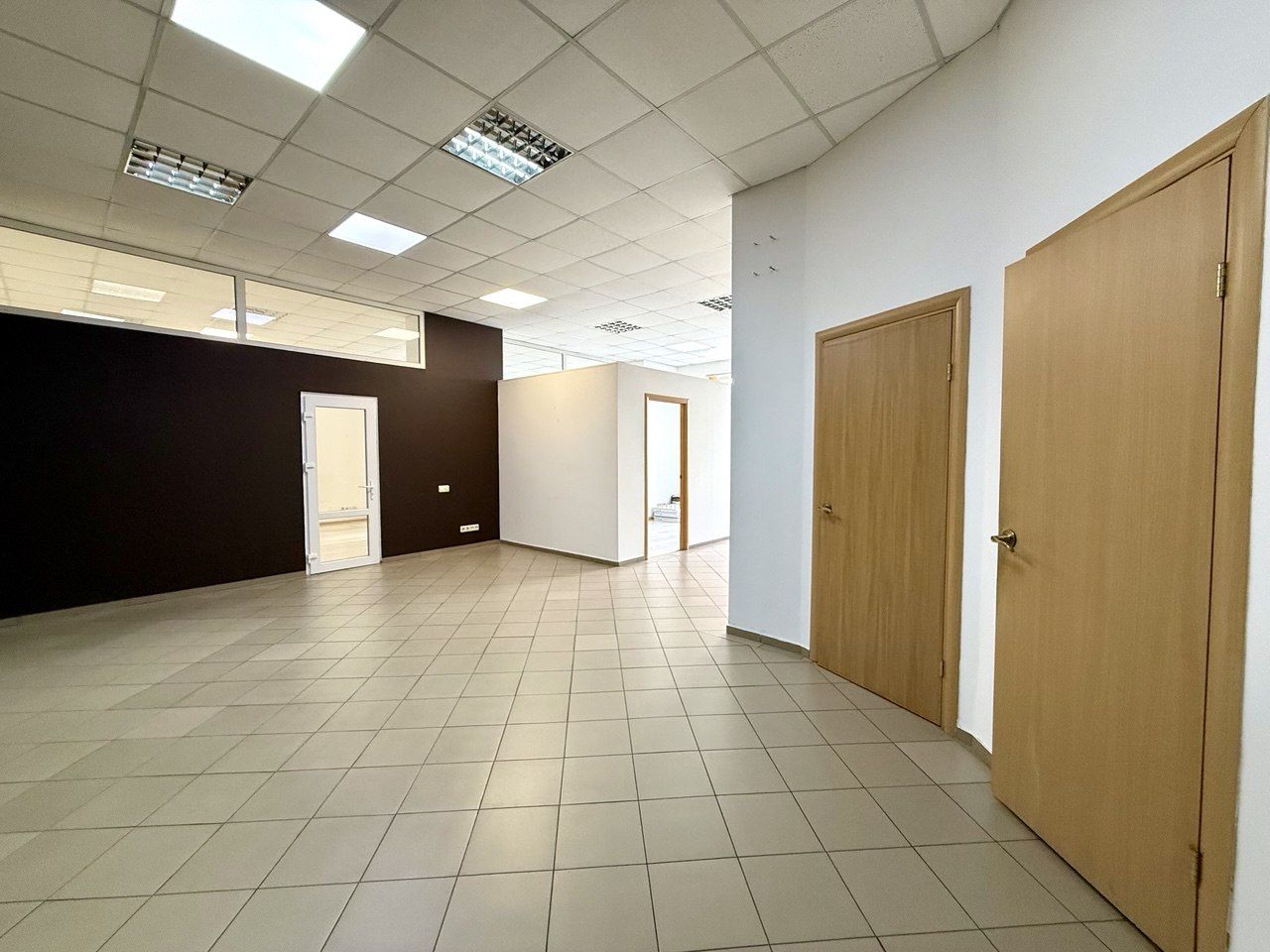 Продажа офиса в ЖК "Мерседес", 120 м2, 2-ой этаж ID 54454 (Фото 7)
